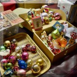 Z14. Christmas ornaments. 